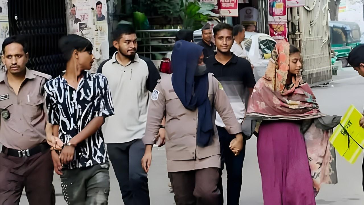 সবুজবাগে খন্ডিত লাশ: স্বামী রাব্বির সঙ্গে অন্তরঙ্গ অবস্থায় দেখে বান্ধবীকে হত্যা করেন সাহিদা